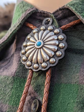 Load image into Gallery viewer, Turquoise Bolo Tie
