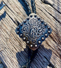 Load image into Gallery viewer, Floral Engraved Bolo Tie
