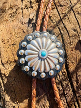 Load image into Gallery viewer, Turquoise Bolo Tie
