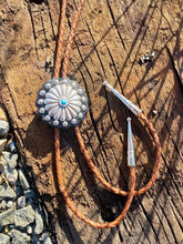 Load image into Gallery viewer, Turquoise Bolo Tie
